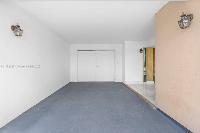Building Photo - 6795-6793 Brookline Dr