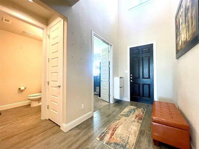Building Photo - 6829 Brindisi Pl