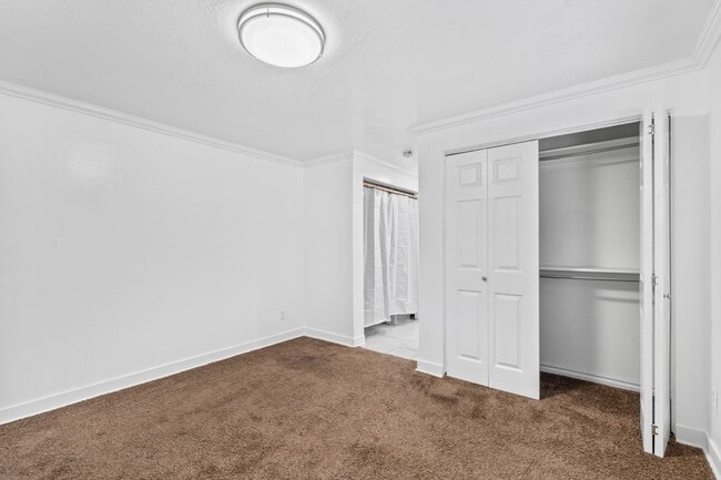 Building Photo - Canyon Road Townhomes