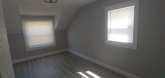 Building Photo - 6725 W Harrison Ave