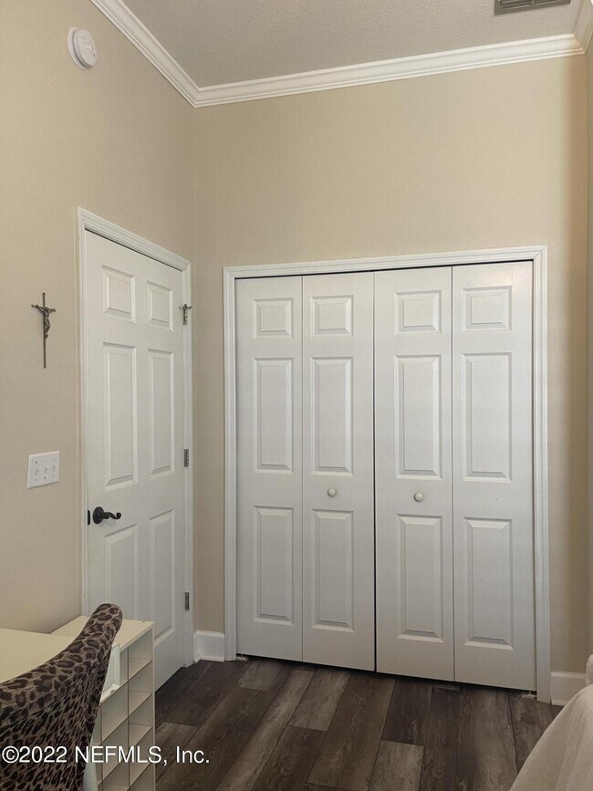 Building Photo - 204 Salt Grass Ct