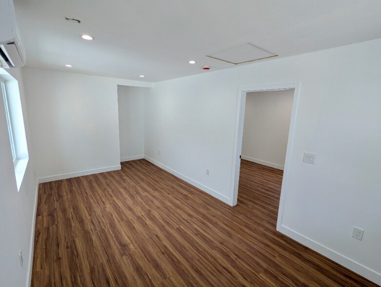 Building Photo - 23324 Maltby Pl