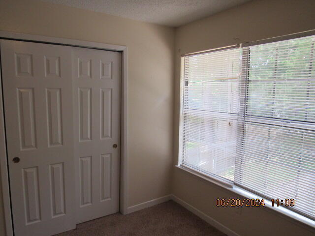 Building Photo - 705 Terrance Ct