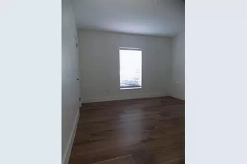 Building Photo - 1511 E Horatio Ave