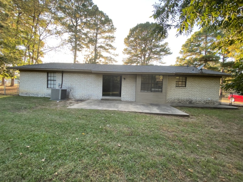 Building Photo - 6408 Belair Dr