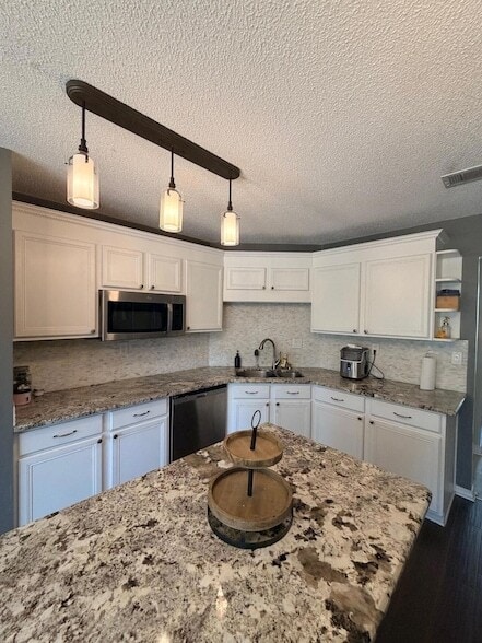 Building Photo - 205 Villacrest Dr