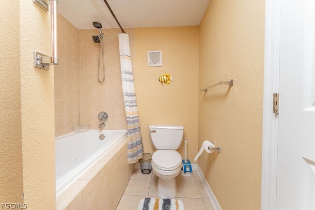 Building Photo - 3344 N Key Dr