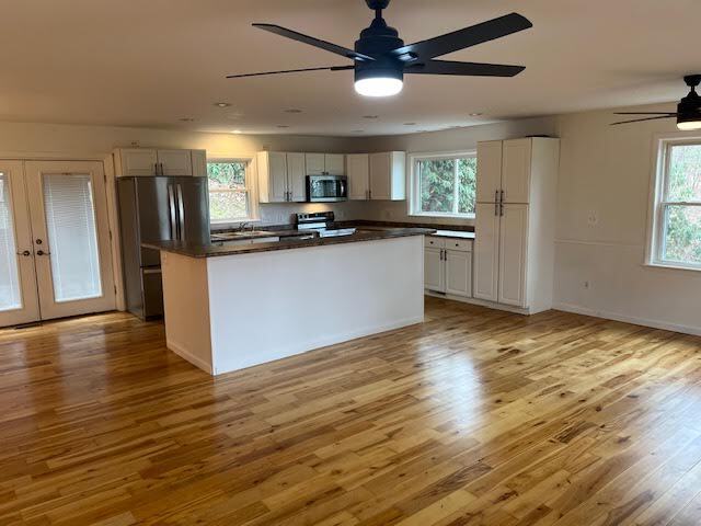 Building Photo - 190 Long John Dr