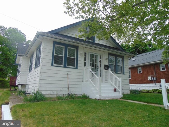 Building Photo - 316 Bowers Ave