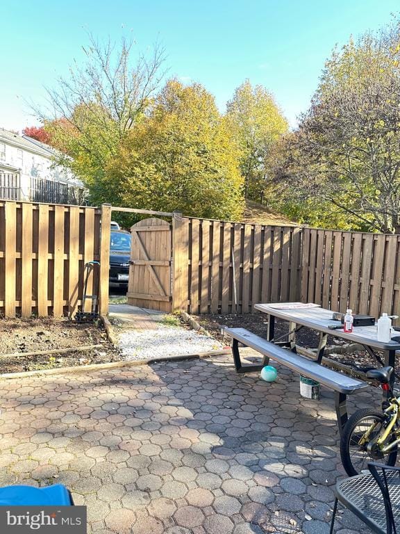 Building Photo - 20408 River Bank St