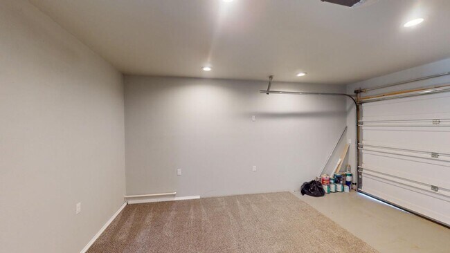 Building Photo - 3206 Thunder Rd