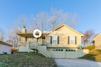 Building Photo - 3 Bedroom Pet-Friendly Home in Independence, MO with Main Street Renewal