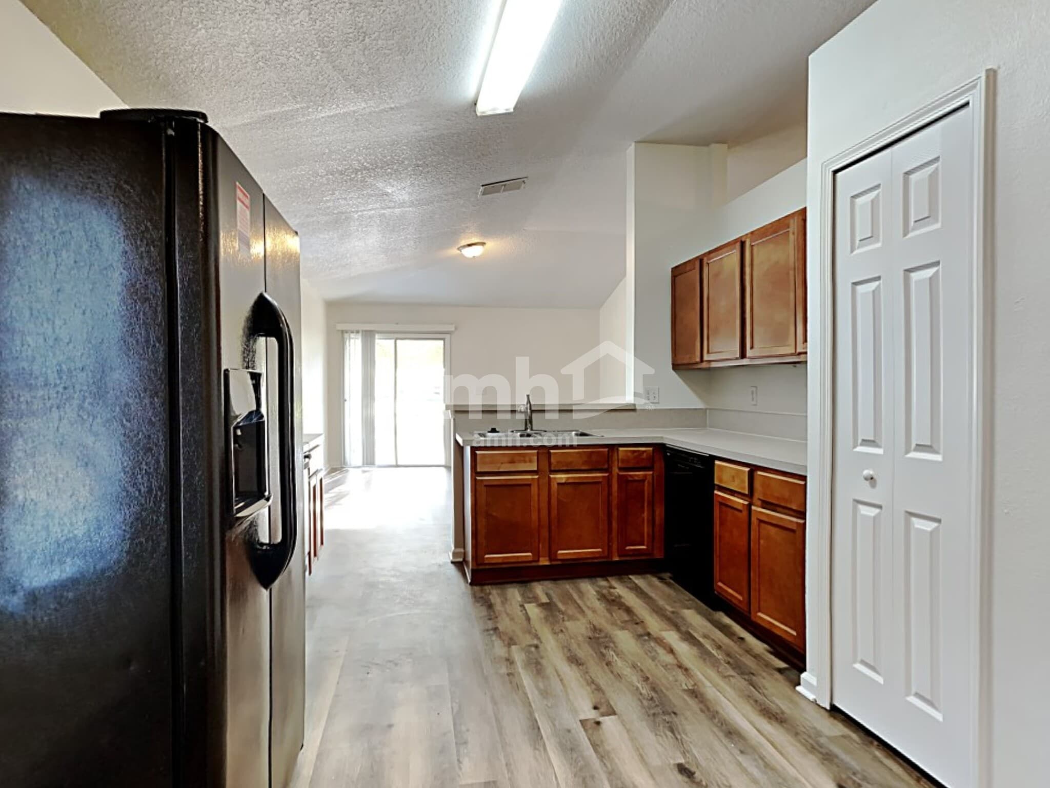 Building Photo - 201 Marisco Way