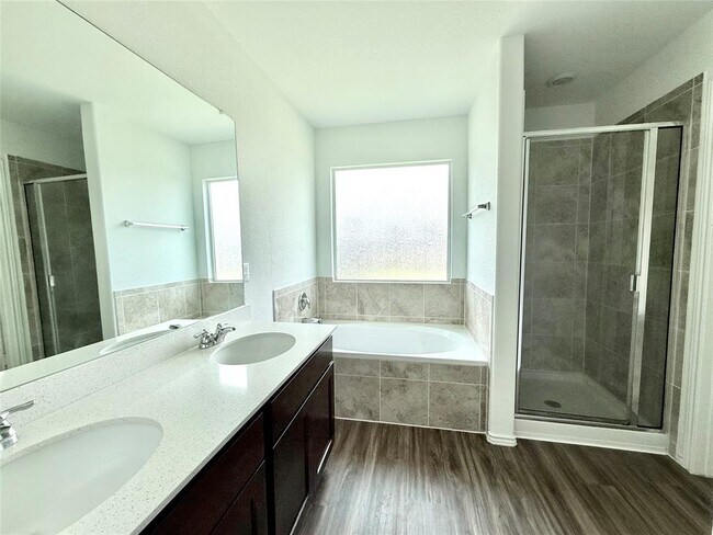 Building Photo - 140 Canley Lp