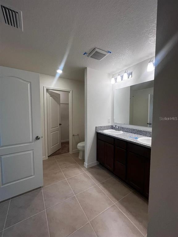 Building Photo - 3063 Sanctuary Dr
