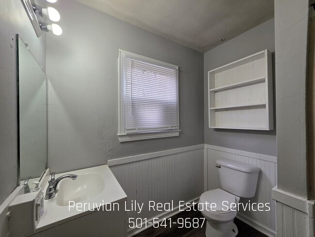 Building Photo - 210.5 N Monroe St