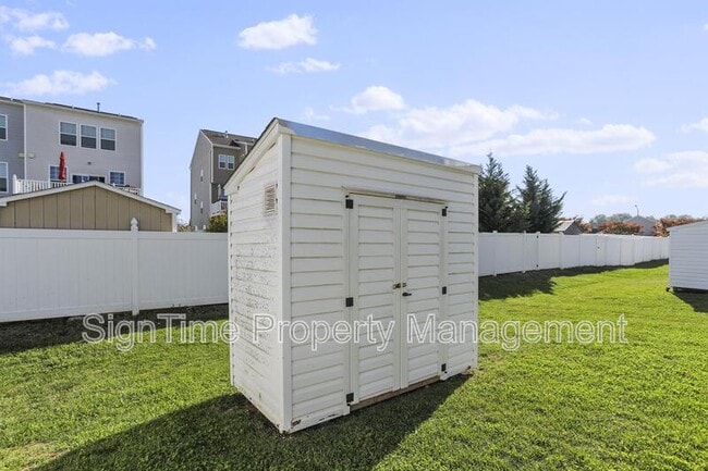 Building Photo - 18234 Hurricane Ct