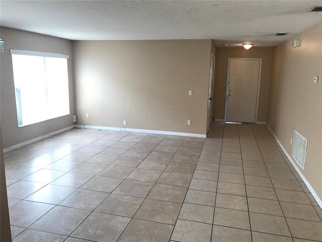 Building Photo - 12953 Los Alamitos Ct