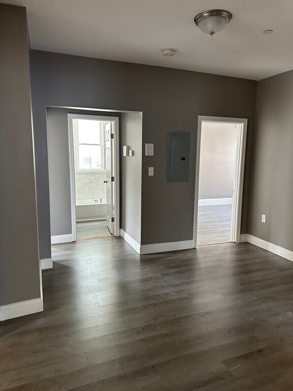 Building Photo - 39 Clarkwood St