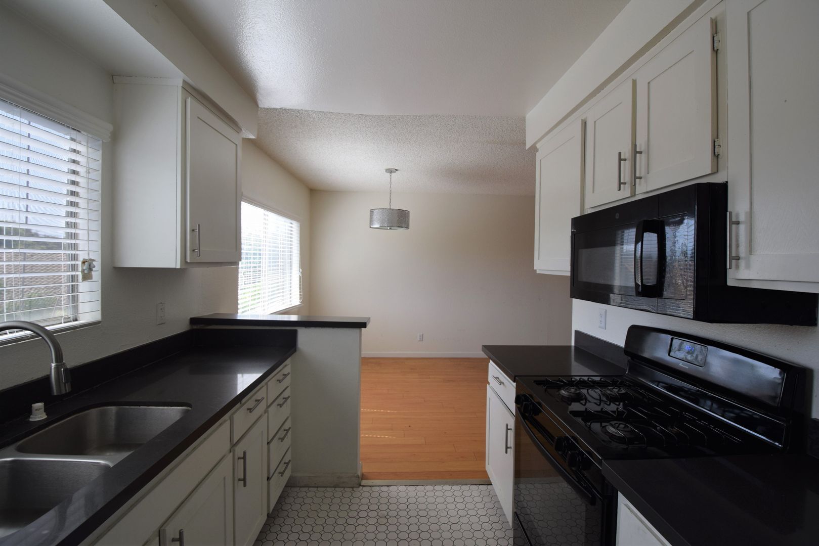 Building Photo - 4930 Whitsett Ave