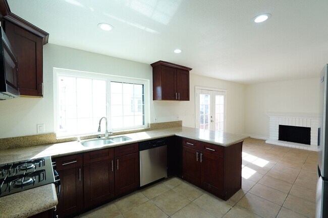 Building Photo - 14696 Joshua Tree Ave