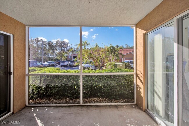 Building Photo - 1830 Florida Club Cir