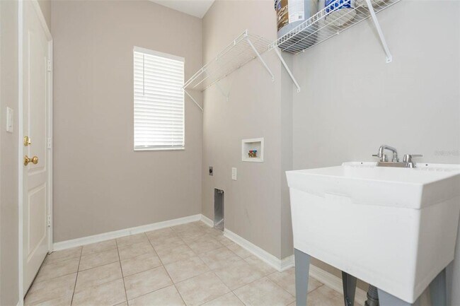 Building Photo - 17843 Cunningham Ct