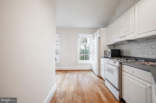 Building Photo - 310 Prince St