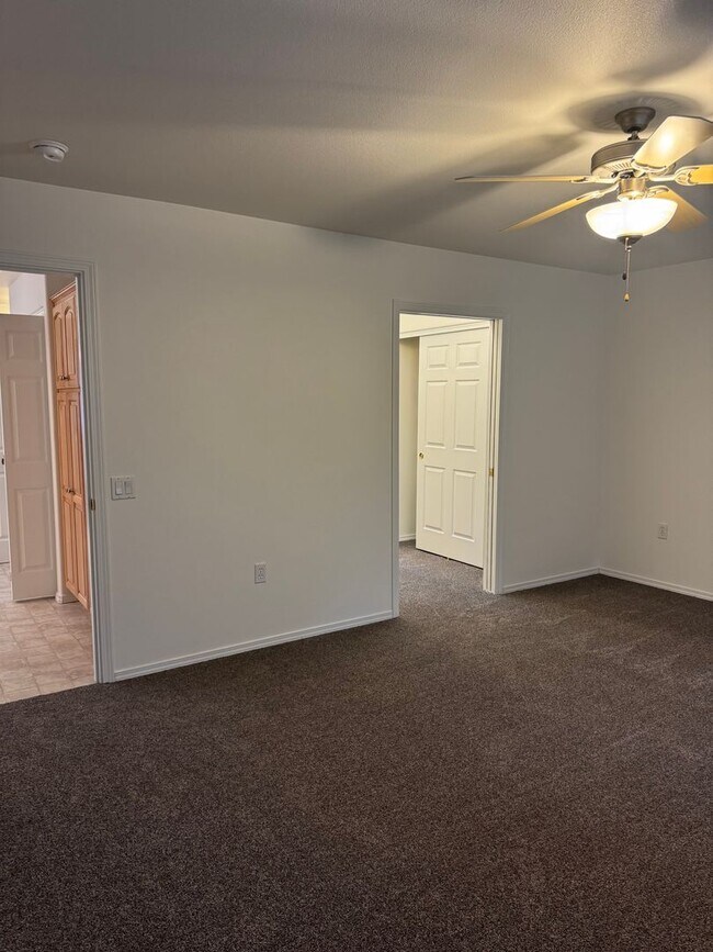 Building Photo - MHDuke2