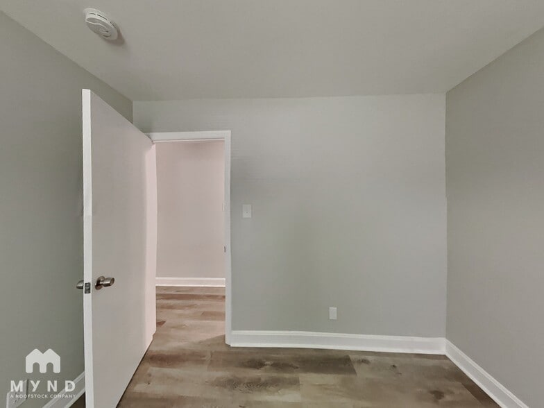 Building Photo - 2837 Wedgefield Dr