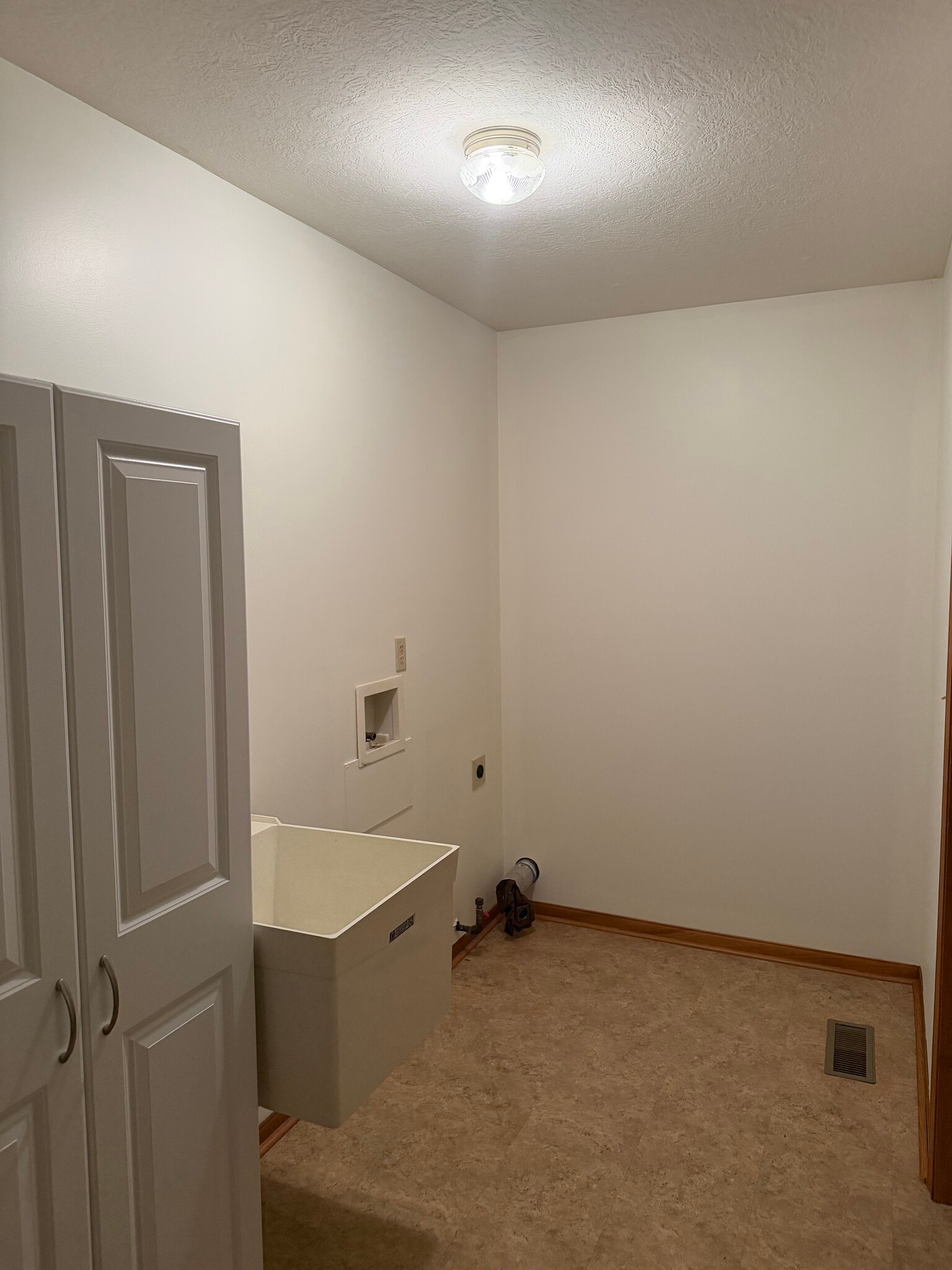 Building Photo - 1929 Ritchie Rd