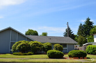 Building Photo - 2772el