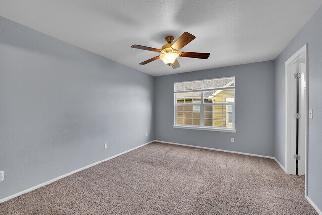 Building Photo - $1,675.00 - 2 Bedrooms, 2.5 Bathrooms, Townhouse in Thornton with Cozy Fireplace!