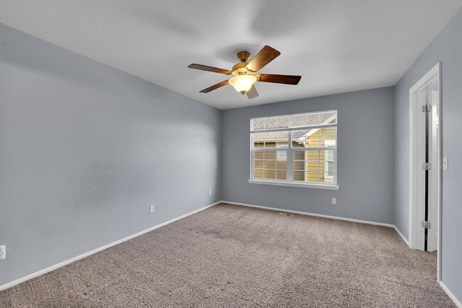 Building Photo - $1,975.00 - 2 Bedrooms, 2.5 Bathrooms, Tow...