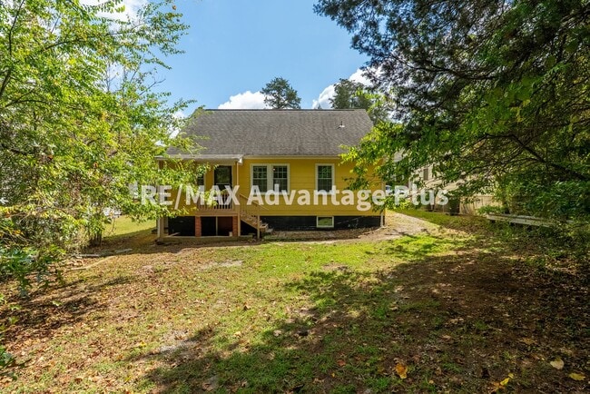 Building Photo - 3 Bedroom 2 Bath in Farmville!