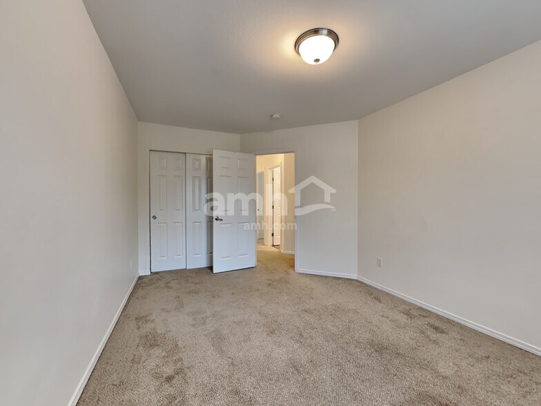 Building Photo - 20515 85th Ave Ct E