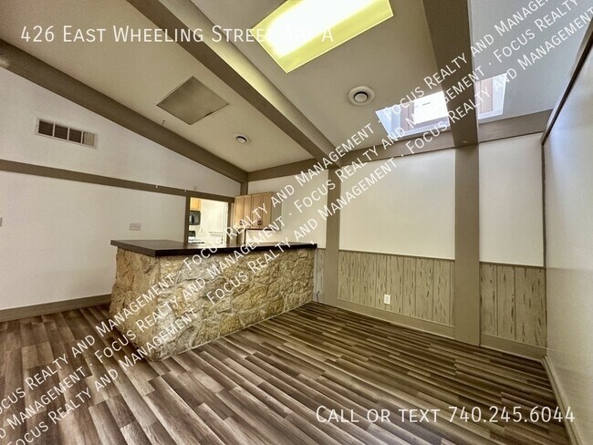 Building Photo - 426 E Wheeling St