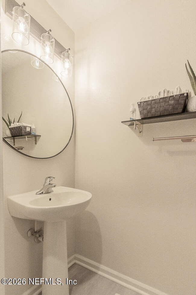 Building Photo - 3730 Creswick Cir