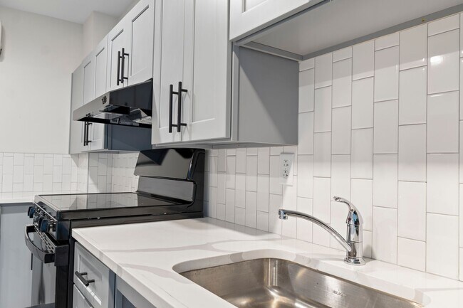 Building Photo - Chic & Modern Retreats: Your Stylish One-B...