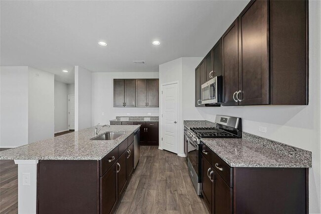 Building Photo - 159 Chesterfield Dr