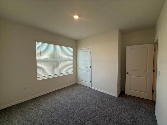 Building Photo - 1043 Morfontaine St