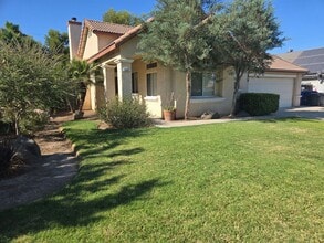 Building Photo - Home For Rent