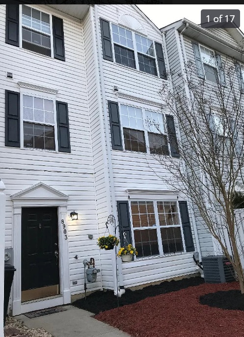 Building Photo - 8903 Mallard Ct