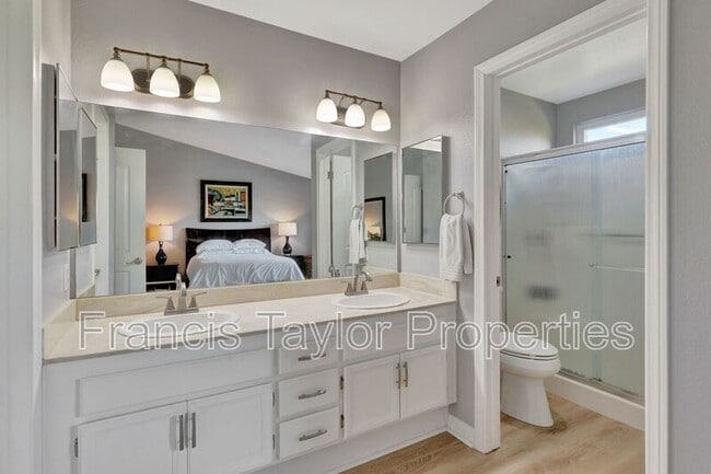 Building Photo - 2882 Andover Ave