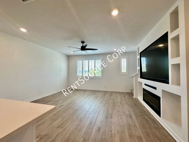 Building Photo - 26916 Tanager Ln
