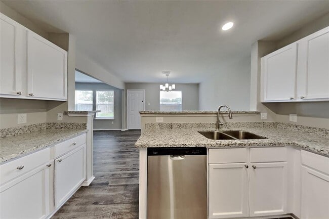 Building Photo - 11818 Sandy Stream Dr
