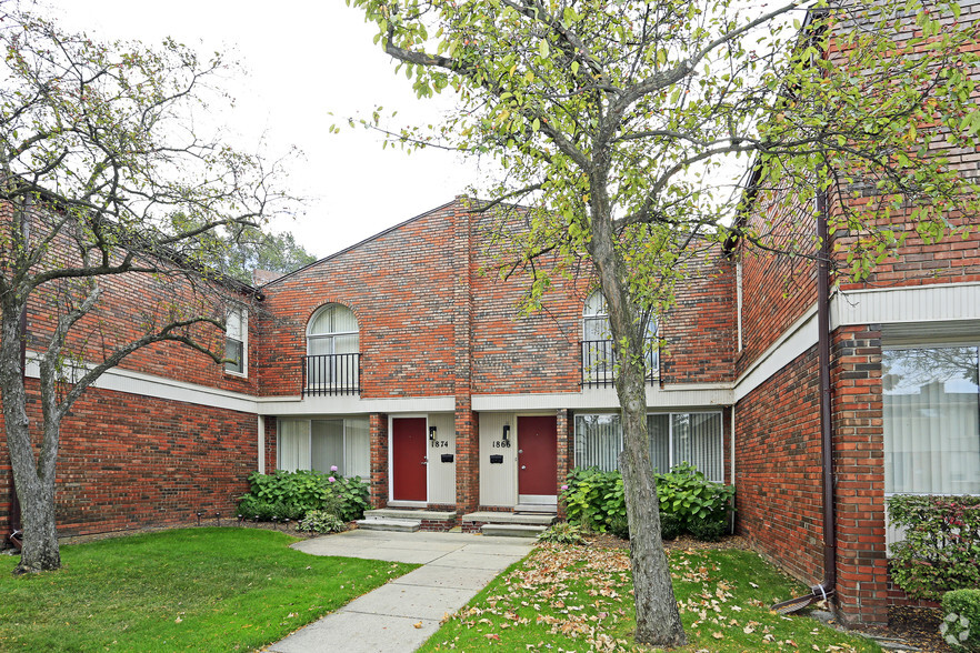 Eton Square - Eton Square Apartments & Townhomes