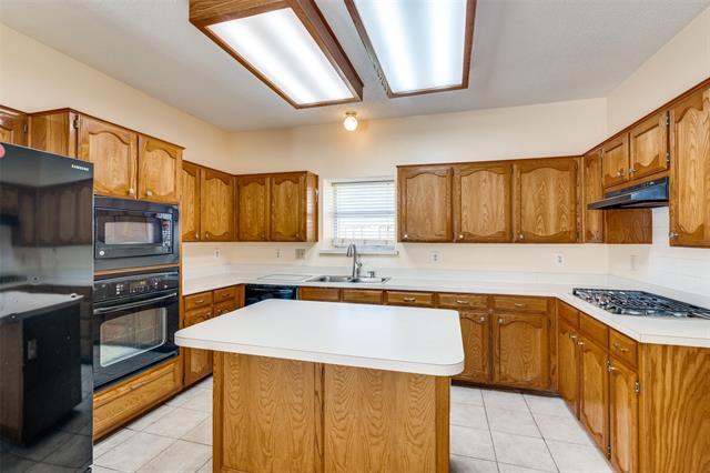 Building Photo - 8305 Camden Ct