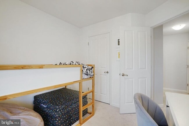 Building Photo - 4655 Lambert Dr