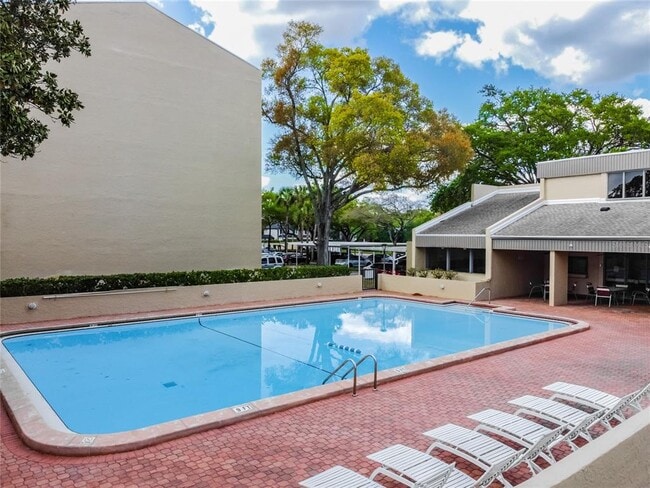 Building Photo - 13618 Greenfield Dr